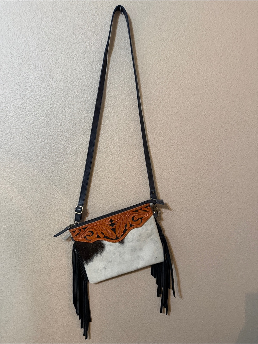 American Darling Crossbody Bag with Tooled Leather Accent - White & Black